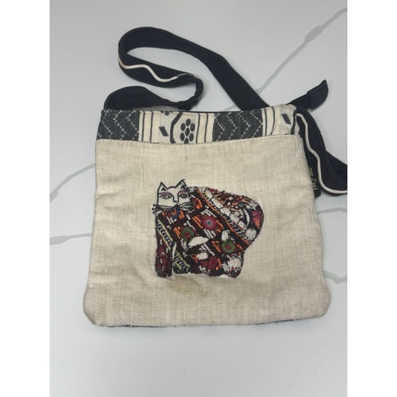 Laurel Burch Handbags - Laurel Burch Embroidered Sun 'N Sand Cat Bag‎ Crossbody Bag